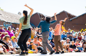 Furtives La baleine-cargo @Mathieu Vouzelaud HD2.JPG